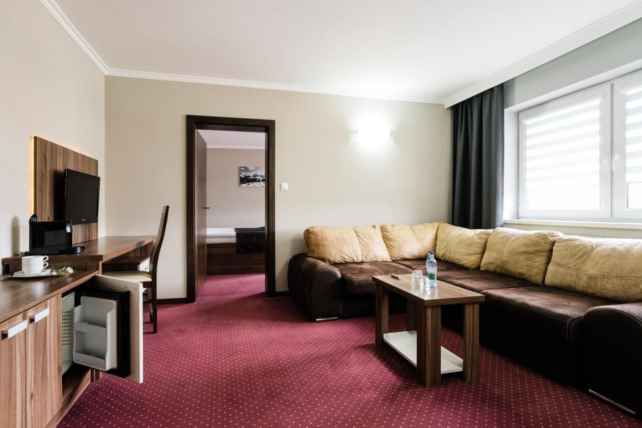 Hotel Menhard Exterior foto